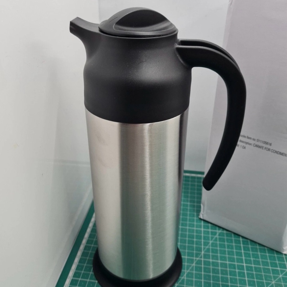 New !!STARBUCKS Stainless Steel
Thermal condiment Carafe 1L new in the box